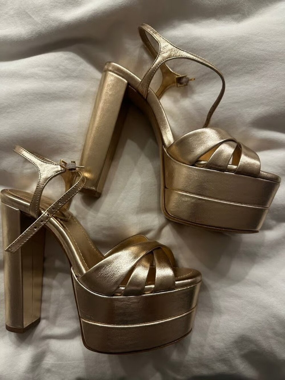 SHUTZ - Keefa High Platform in Gold - Picture 2 of 5